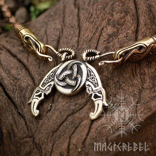 Viking pendant Valknut Futhark Odin Triple Horn Triskele Ravens Huggin Munnin Vikings Pendant Wolf Heads Leather Necklace Bronze